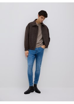 Reserved - Jeansy skinny z efektem sprania - niebieski - id: YQ350-55J - marki Reserved - 186812265 Reserved - Jeansy skinny z efektem sprania - niebieski ze sklepu Reserved w kategorii Jeansy męskie - zdjęcie 186812265