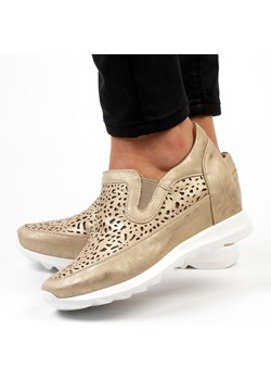 Złote ażurowe sneakersy damskie Jezzi Sa170-9 ze sklepu suzana.pl w kategorii Półbuty damskie - zdjęcie 186814846