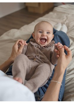 Reserved - Dzianinowy komplet z falbanką - jasnofioletowy ze sklepu Reserved w kategorii Komplety niemowlęce - zdjęcie 186824979