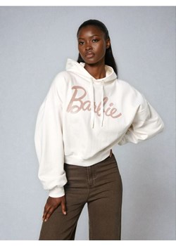 Sinsay - Bluza hoodie z napisem Barbie - kremowy ze sklepu Sinsay w kategorii Bluzy damskie - zdjęcie 186825678