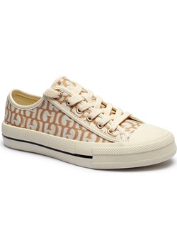 Guess Trampki CAREY - id: GU251W000140539 - marki Guess - 186826256 Guess Trampki CAREY ze sklepu Gomez Fashion Store w kategorii Trampki damskie - zdjęcie 186826256