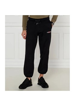 Guess Jeans Spodnie dresowe | Regular Fit ze sklepu Gomez Fashion Store w kategorii Spodnie męskie - zdjęcie 187041288