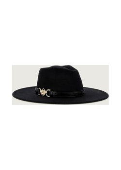 Guess Kapelusz FEDORA - id: GU255W000025489 - marki Guess - 187058255 Guess Kapelusz FEDORA ze sklepu Gomez Fashion Store w kategorii Kapelusze damskie - zdjęcie 187058255