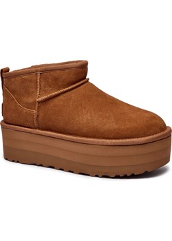 UGG Skórzane śniegowce W CLASSIC ULTRA MINI | z dodatkiem wełny - id: UG245W000025008 - marki UGG - 187058395 UGG Skórzane śniegowce W CLASSIC ULTRA MINI | z dodatkiem wełny ze sklepu Gomez Fashion Store w kategorii Śniegowce damskie - zdjęcie 187058395