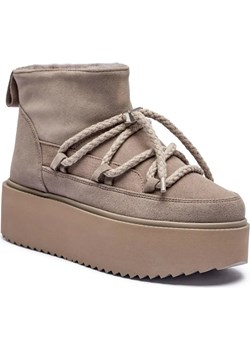 INUIKII Śniegowce CLASSIC LOW PLATFORM | zamsz - id: IN245W000009005 - marki Inuikii - 187058428 INUIKII Śniegowce CLASSIC LOW PLATFORM | zamsz ze sklepu Gomez Fashion Store w kategorii Śniegowce damskie - zdjęcie 187058428