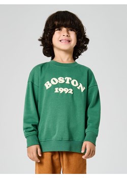 Sinsay - Bluza crewneck z napisem - zielony ze sklepu Sinsay w kategorii Bluzy chłopięce - zdjęcie 187190197