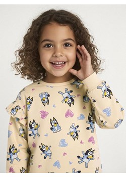 Sinsay - Bluza Bluey - kremowy - id: 826CI-01X - marki Sinsay - 187200396 Sinsay - Bluza Bluey - kremowy ze sklepu Sinsay w kategorii Bluzy dziewczęce - zdjęcie 187200396