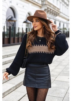 krótki sweter karla z szerokimi rękawami polski produkt j&k premium - czarny - id: 9598 - marki J&k - 187207846 krótki sweter karla z szerokimi rękawami polski produkt j&k premium - czarny ze sklepu STYLOWO w kategorii Swetry damskie - zdjęcie 187207846