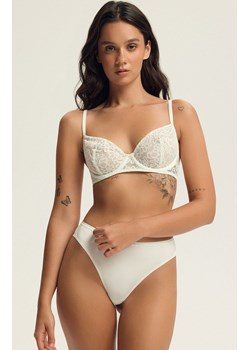 Esotiq biustonosz miękki soft Bloovii Arien 43857-01X, Kolor kremowy, Rozmiar 65C, BLOOVII ze sklepu Intymna w kategorii Biustonosze - zdjęcie 187211088