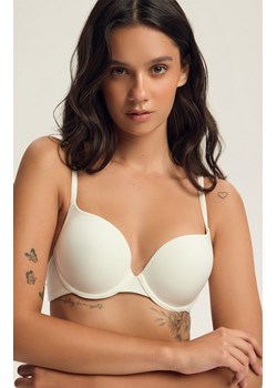 Esotiq biustonosz super push-up Bloovii Arien 43903-01X, Kolor kremowy, Rozmiar 65B, BLOOVII ze sklepu Intymna w kategorii Biustonosze - zdjęcie 187211117