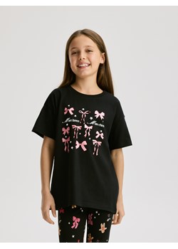 Reserved - T-shirt z nadrukiem - czarny - id: 488FT-99X - marki Reserved - 187216886 Reserved - T-shirt z nadrukiem - czarny ze sklepu Reserved w kategorii Bluzki dziewczęce - zdjęcie 187216886