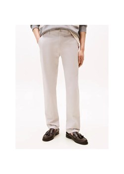 Tommy Hilfiger Spodnie chino Denton | Straight fit - id: TH261M000037368 - marki Tommy Hilfiger - 187228109 Tommy Hilfiger Spodnie chino Denton | Straight fit ze sklepu Gomez Fashion Store w kategorii Spodnie męskie - zdjęcie 187228109