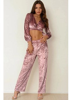 Zmysłowy różowy komplet damski Setisa LC 90655, Kolor różowy, Rozmiar S/M, LivCo Corsetti Fashion - id: 220875 - marki Livia Corsetti - 187230635 Zmysłowy różowy komplet damski Setisa LC 90655, Kolor różowy, Rozmiar S/M, LivCo Corsetti Fashion ze sklepu Intymna w kategorii Piżamy damskie - zdjęcie 187230635