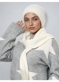 Sinsay - Prążkowana czapka beanie - kremowy - id: 784FG-01X - marki Sinsay - 187236287 Sinsay - Prążkowana czapka beanie - kremowy ze sklepu Sinsay w kategorii Czapki zimowe damskie - zdjęcie 187236287