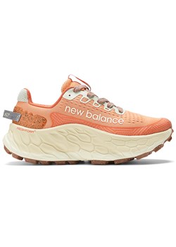 Buty damskie New Balance Fresh Foam X More Trail v3 WTMORCO3 – pomarańczowe ze sklepu New Balance Poland w kategorii Buty sportowe damskie - zdjęcie 187240369