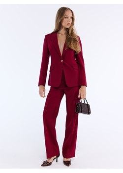 Mohito - Eleganckie bordowe spodnie - kasztanowy - id: 422IP-83X - marki Mohito - 187241825 Mohito - Eleganckie bordowe spodnie - kasztanowy ze sklepu Mohito w kategorii Spodnie damskie - zdjęcie 187241825