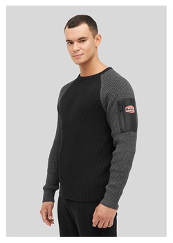 Bench Sweter "Hadlow" w kolorze szaro-czarnym - id: 14844917 - marki Bench - 187249366 Bench Sweter "Hadlow" w kolorze szaro-czarnym ze sklepu Limango Polska w kategorii Swetry męskie - zdjęcie 187249366