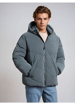 Sinsay - Kurtka pikowana z kapturem - szary ze sklepu Sinsay w kategorii Kurtki męskie - zdjęcie 187266297