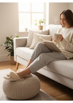 Sinsay - Kapcie z futerkiem - pomarańczowy - id: 901EU-24X - marki Sinsay - 187266537 Sinsay - Kapcie z futerkiem - pomarańczowy ze sklepu Sinsay w kategorii Kapcie damskie - zdjęcie 187266537