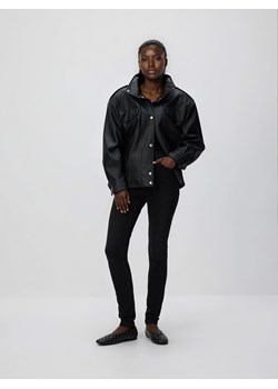 Reserved - Jeansy slim z dłuższą nogawką - czarny - id: 554GE-99J - marki Reserved - 187267538 Reserved - Jeansy slim z dłuższą nogawką - czarny ze sklepu Reserved w kategorii Jeansy damskie - zdjęcie 187267538