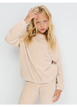 Sinsay - Welurowa bluza crewneck - beżowy - id: 096GC-08X - marki Sinsay - 187267745 Sinsay - Welurowa bluza crewneck - beżowy ze sklepu Sinsay w kategorii Bluzy dziewczęce - zdjęcie 187267745