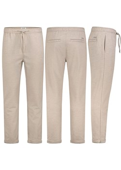 Eight2Nine Spodnie chino w kolorze beżowym - id: 17715742 - marki Limango Polska - 187267928 Eight2Nine Spodnie chino w kolorze beżowym ze sklepu Limango Polska w kategorii Spodnie męskie - zdjęcie 187267928