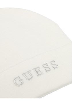 Czapka Guess AW5189 POL01 Biały ze sklepu eobuwie.pl w kategorii Czapki zimowe damskie - zdjęcie 187268288