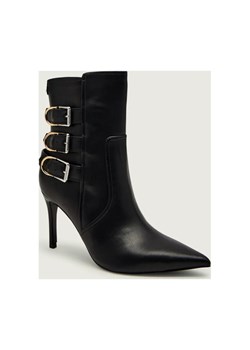 Guess Botki na szpilce RICALY | z dodatkiem skóry - id: GU255W000295990 - marki Guess - 187273989 Guess Botki na szpilce RICALY | z dodatkiem skóry ze sklepu Gomez Fashion Store w kategorii Botki - zdjęcie 187273989