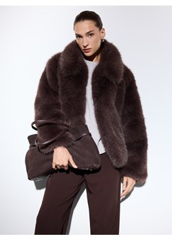 Mohito - Sztuczne czekoladowe futro - ciemnobrązowy - id: 968GT-89X - marki Mohito - 187275068 Mohito - Sztuczne czekoladowe futro - ciemnobrązowy ze sklepu Mohito w kategorii Futra damskie - zdjęcie 187275068