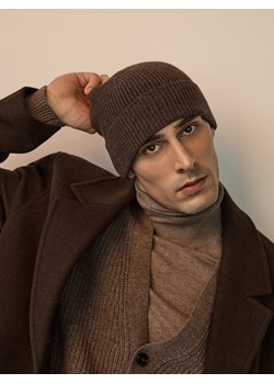 Reserved - Wełniana czapka z kaszmirem - ciemnobrązowy - id: 053FE-89M - marki Reserved - 187276698 Reserved - Wełniana czapka z kaszmirem - ciemnobrązowy ze sklepu Reserved w kategorii Czapki zimowe męskie - zdjęcie 187276698