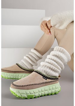 Zielone Niskie Śniegowce na Grubej Tłoczonej Podeszwie Arevire - id: 401882 - marki born2be - 187278725 Zielone Niskie Śniegowce na Grubej Tłoczonej Podeszwie Arevire ze sklepu born2be.pl w kategorii Śniegowce damskie - zdjęcie 187278725