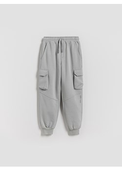 Reserved - Spodnie cargo - jasnoszary - id: 171FI-09X - marki Reserved - 187279617 Reserved - Spodnie cargo - jasnoszary ze sklepu Reserved w kategorii Spodnie chłopięce - zdjęcie 187279617