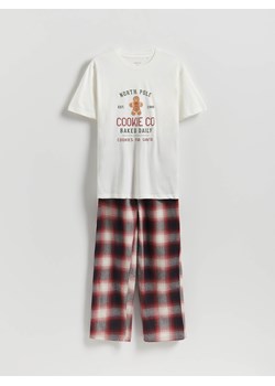 Reserved - Dwuczęściowa świąteczna piżama - złamana biel ze sklepu Reserved w kategorii Piżamy męskie - zdjęcie 187279728