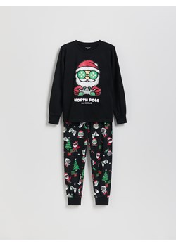 Reserved - Świąteczna piżama - czarny - id: 983HI-99X - marki Reserved - 187279749 Reserved - Świąteczna piżama - czarny ze sklepu Reserved w kategorii Piżamy dziecięce - zdjęcie 187279749