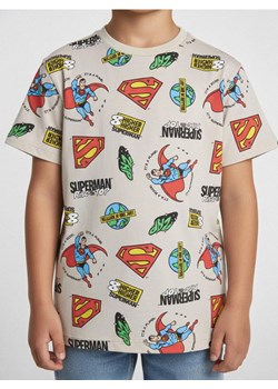Sinsay - Koszulka ze wzorem Superman - kremowy - id: 294DZ-01X - marki Sinsay - 187280697 Sinsay - Koszulka ze wzorem Superman - kremowy ze sklepu Sinsay w kategorii T-shirty chłopięce - zdjęcie 187280697