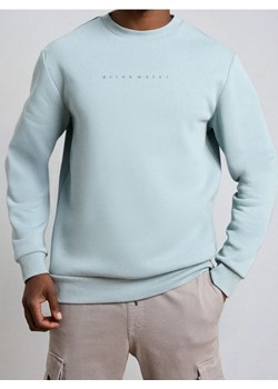 Sinsay - Bluza crewneck z napisem - zielony - id: 5035O-65X - marki Sinsay - 187280725 Sinsay - Bluza crewneck z napisem - zielony ze sklepu Sinsay w kategorii Bluzy męskie - zdjęcie 187280725