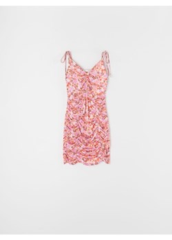 Sinsay - Sukienka mini na ramiączkach z marszczeniem i kwiatowym wzorem - wielobarwny - id: 5904J-MLC - marki Sinsay - 187280747 Sinsay - Sukienka mini na ramiączkach z marszczeniem i kwiatowym wzorem - wielobarwny ze sklepu Sinsay w kategorii Sukienki - zdjęcie 187280747