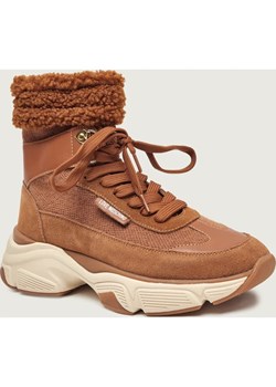 Love Moschino Sneakersy | zamsz | shearling ze sklepu Gomez Fashion Store w kategorii Buty sportowe damskie - zdjęcie 187281377