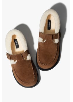 Estro: Brązowe mokasyny damskie na zimę z weluru naturalnego i futra - id: 15277620232540 - marki Estro - 187284956 Estro: Brązowe mokasyny damskie na zimę z weluru naturalnego i futra ze sklepu Estro w kategorii Kapcie damskie - zdjęcie 187284956