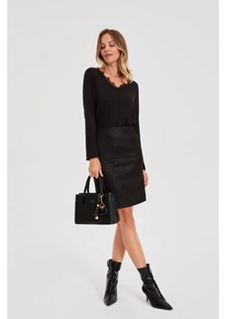 Ołówkowa spódnica czarna - id: 32125 - marki Moodo.pl - 187285055 Ołówkowa spódnica czarna ze sklepu Moodo.pl w kategorii Spódnice - zdjęcie 187285055