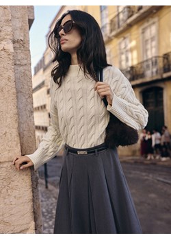 Mohito - Sweter z bawełny i wełny - kremowy - id: 447EQ-01X - marki Mohito - 187289848 Mohito - Sweter z bawełny i wełny - kremowy ze sklepu Mohito w kategorii Swetry damskie - zdjęcie 187289848