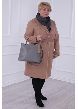 Płaszcz FPL1026 CAMEL - id: 45873 - marki Fokus - 187289917 Płaszcz FPL1026 CAMEL ze sklepu fokus.pl w kategorii Płaszcze damskie - zdjęcie 187289917
