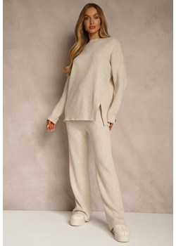 Jasnobeżowy Komplet z Wełną i Bawełną Sweter z Guzikami i Szerokie Spodnie Reinelia - id: 3823-M-299-CREAM - marki Renee - 187290197 Jasnobeżowy Komplet z Wełną i Bawełną Sweter z Guzikami i Szerokie Spodnie Reinelia ze sklepu renee.pl w kategorii Komplety i garnitury damskie - zdjęcie 187290197