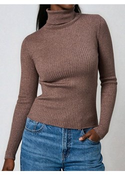 Sinsay - Prążkowany sweter - brązowy - id: 351FJ-84X - marki Sinsay - 187291655 Sinsay - Prążkowany sweter - brązowy ze sklepu Sinsay w kategorii Swetry damskie - zdjęcie 187291655