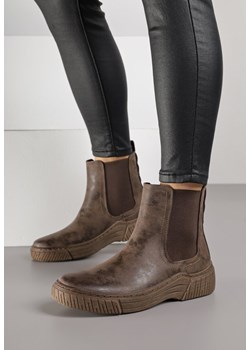 Brązowe Botki Sztyblety na Ozdobnie Żłobionej Podeszwie Ezisane - id: 402011 - marki born2be - 187292307 Brązowe Botki Sztyblety na Ozdobnie Żłobionej Podeszwie Ezisane ze sklepu born2be.pl w kategorii Botki - zdjęcie 187292307