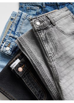 Reserved - Jeansy baggy fit - jasnoszary ze sklepu Reserved w kategorii Jeansy damskie - zdjęcie 187292705