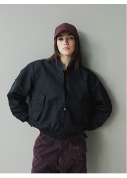 G-Star Raw Kurtka bomber D26973 C143 Czarny Loose Fit ze sklepu MODIVO w kategorii Kurtki damskie - zdjęcie 187295059