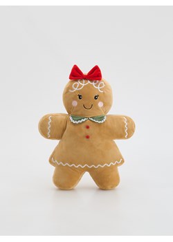 Reserved - Świąteczna poduszka piernikowy ludzik - beżowy - id: 989IN-08X - marki Reserved - 187296618 Reserved - Świąteczna poduszka piernikowy ludzik - beżowy ze sklepu Reserved w kategorii Torby i walizki dziecięce - zdjęcie 187296618