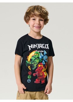 Sinsay - Koszulka Ninjago - czarny - id: 204CT-99X - marki Sinsay - 187297185 Sinsay - Koszulka Ninjago - czarny ze sklepu Sinsay w kategorii T-shirty chłopięce - zdjęcie 187297185