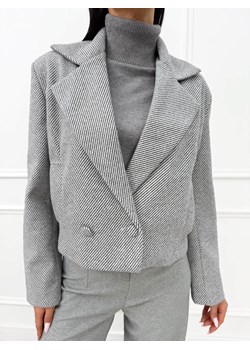 Szary Krótki Płaszczyk - id: 23069743 - marki Modnakiecka.pl - 187297456 Szary Krótki Płaszczyk ze sklepu ModnaKiecka.pl w kategorii Płaszcze damskie - zdjęcie 187297456